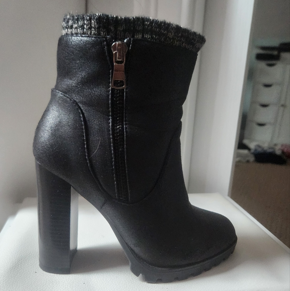 Black Women's Ankle Boots